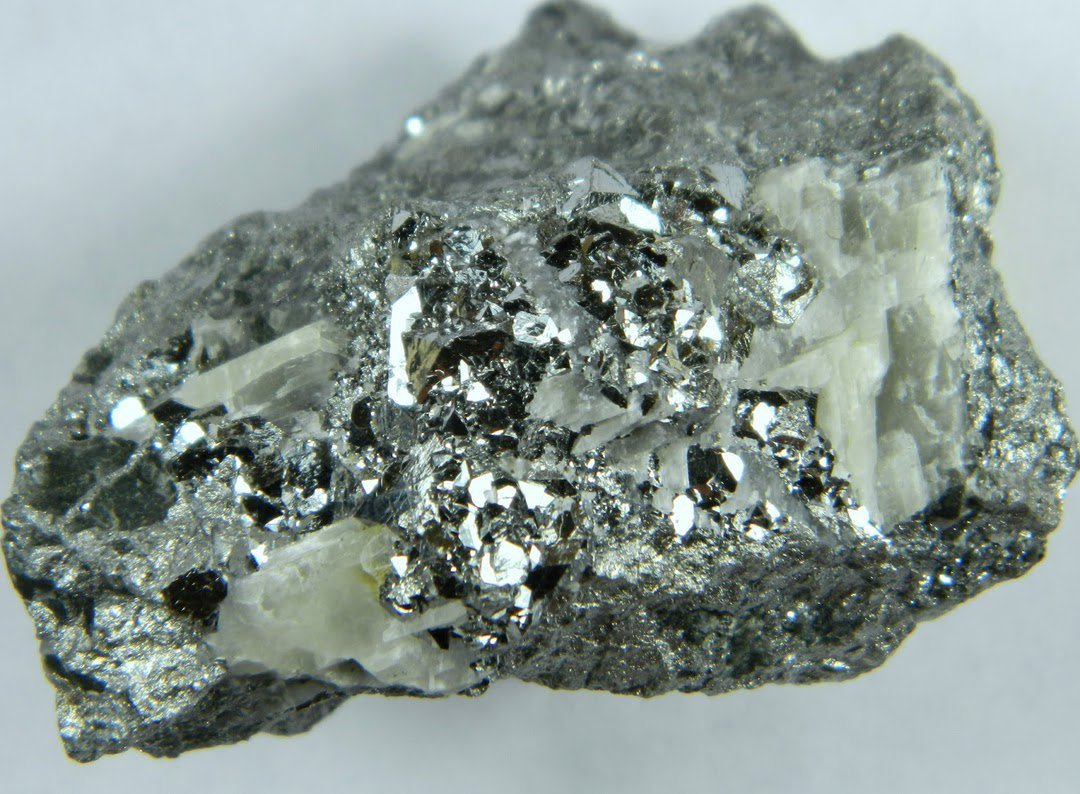 ni-nikel-cevher-mineral-analizi